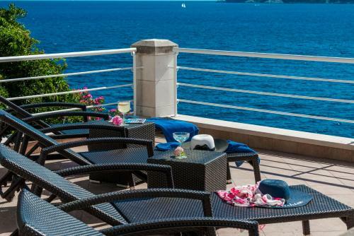 Villa K Dubrovnik - Five Bedroom Villa With Private Sea Access
