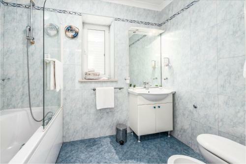 Villa K Dubrovnik - Five Bedroom Villa With Private Sea Access