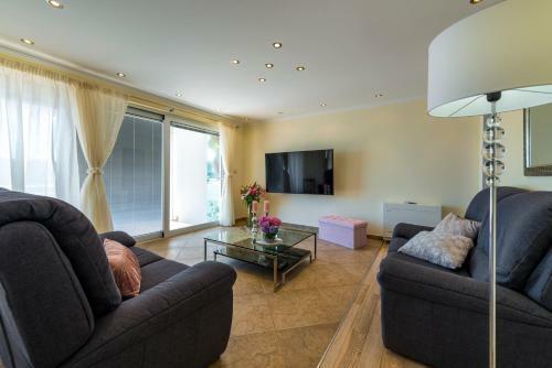 Villa K Dubrovnik - Five Bedroom Villa With Private Sea Access