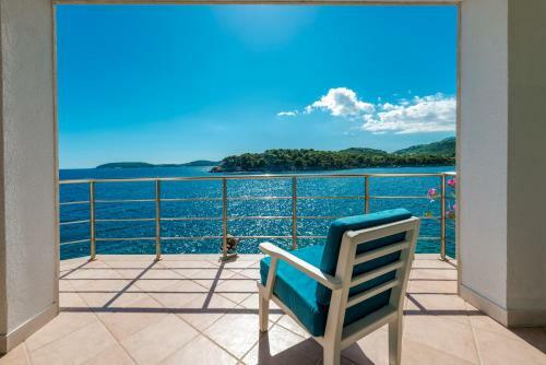Villa K Dubrovnik - Five Bedroom Villa With Private Sea Access