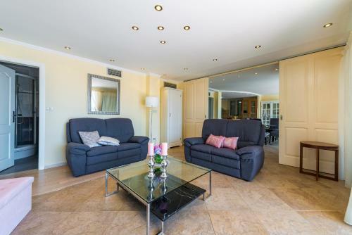 Villa K Dubrovnik - Five Bedroom Villa With Private Sea Access