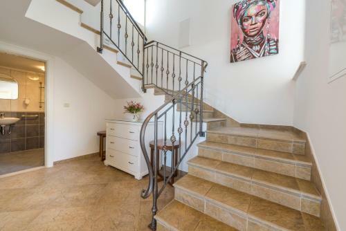 Villa K Dubrovnik - Five Bedroom Villa With Private Sea Access