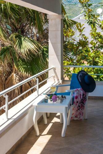 Villa K Dubrovnik - Five Bedroom Villa With Private Sea Access