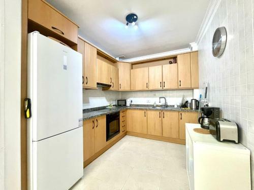 Apartamento Junto A Oceano, Terraza, Bbq En Playa Alcala