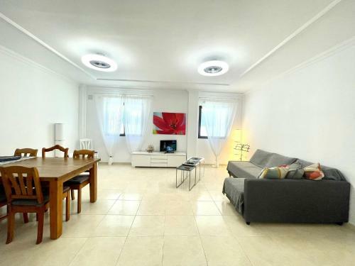 Apartamento Junto A Oceano, Terraza, Bbq En Playa Alcala