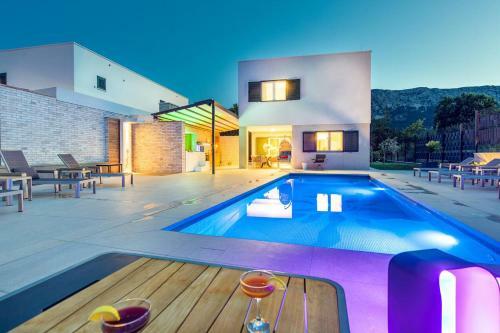 Luxury Villa With A Swimming Pool Baska, Krk - 19671