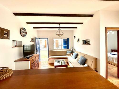 Villa En Primera Linea Del Mar En La Graciosa