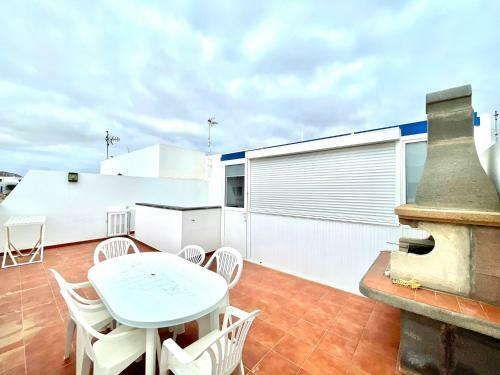 Villa En Primera Linea Del Mar En La Graciosa