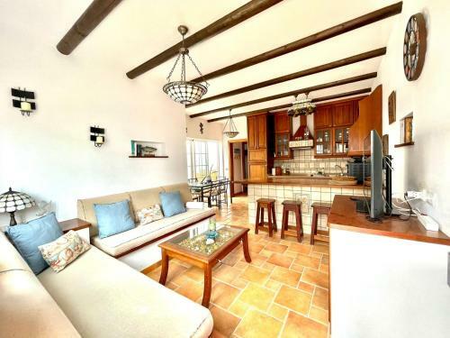 Villa En Primera Linea Del Mar En La Graciosa