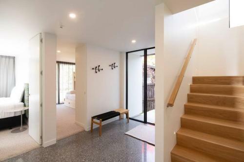 Luxury Wanaka Villa- Stunning Views-walk To Town