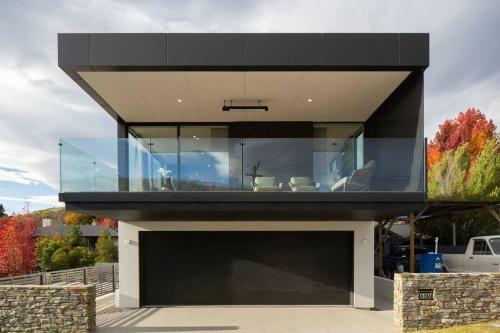 Luxury Wanaka Villa- Stunning Views-walk To Town