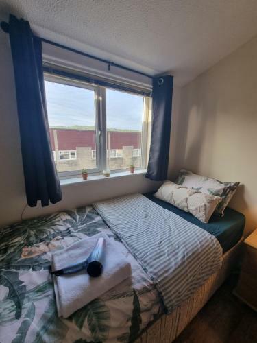 4 Bed 2 Bathroom House With Garden And Parking