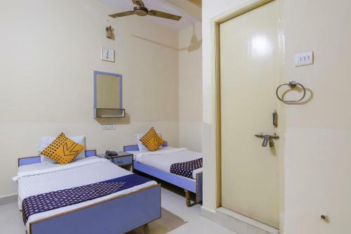 Hotel Spot On 68002 Kasthabhanjan Guest House