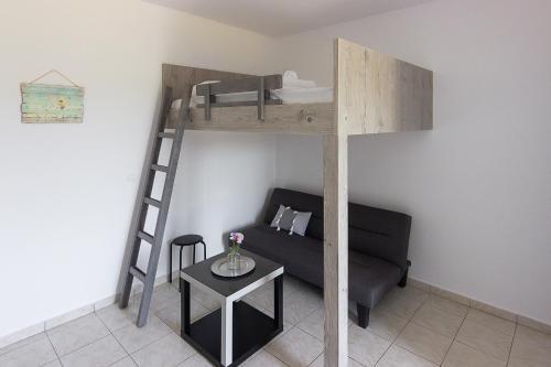 M 'n' M Studio Apartment 2