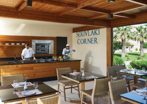 Hotel Roda Beach Resort & Spa