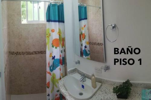 Muy Agradable Y Ambiente Tranquilo En Casa Nueva