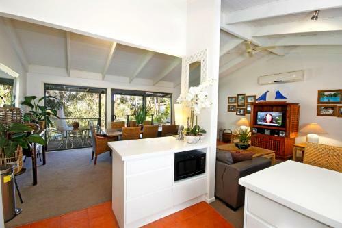 Beach Belle Lorne