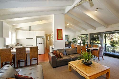 Beach Belle Lorne