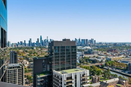 Executive 2-bed Apartment With Panoramic Views