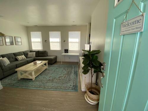 The Seaview Sunset - Walking Distance To The Beach