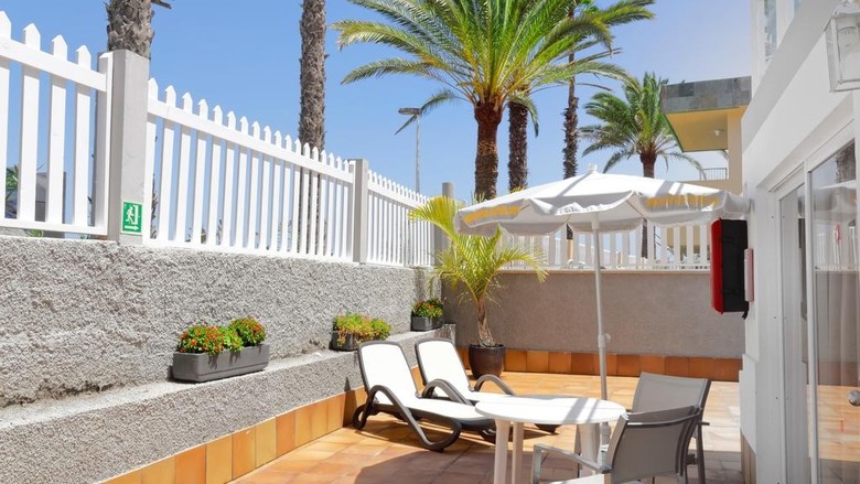 Cocoteros Apartments - Riversun Touristics