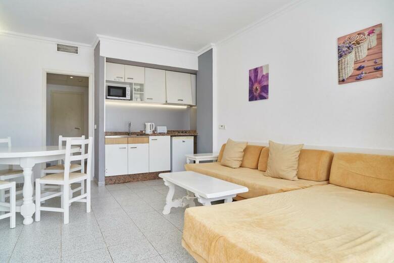 Invisa Hotel Casa Luis