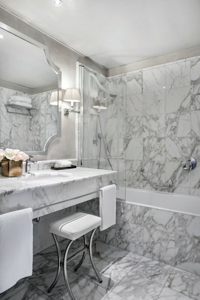 Hotel Castille Paris