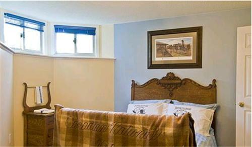Clearview Station & Caboose B&B