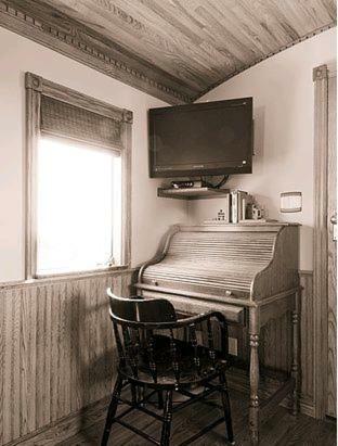 Clearview Station & Caboose B&B