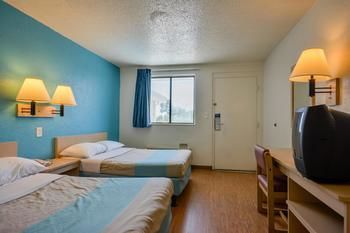 Motel 6 Mobile North