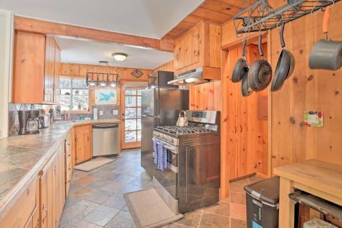 Cozy Skyforest Cabin About 1 Mi To Lake Arrowhead
