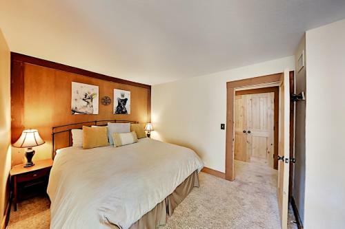 Aspen Grove Condo