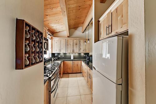 Aspen Grove Condo