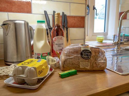 Pass The Keys The Old Stables, Cosy 1-bedroom Barn Conversion