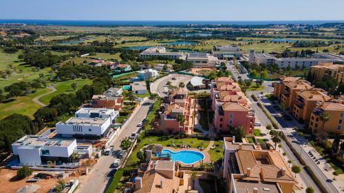 Apartamento Greice Homes-luxury 2 Bed En-suite With Pool & Golf View