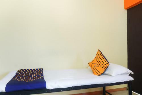 Hotel Spot On 63107 Trimurti Yatri Niwas