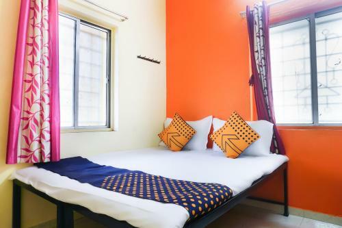 Hotel Spot On 63107 Trimurti Yatri Niwas