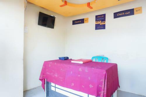 Hotel Spot On 63107 Trimurti Yatri Niwas