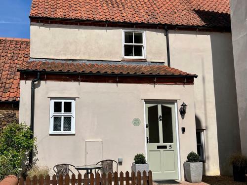 May Bell Cottage