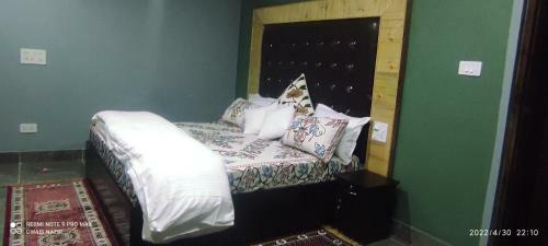 Hostal Hotel Seven Pahalgam