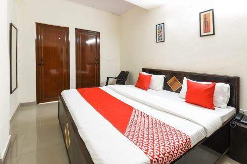 Hotel Oyo 18470 Anvi Stays