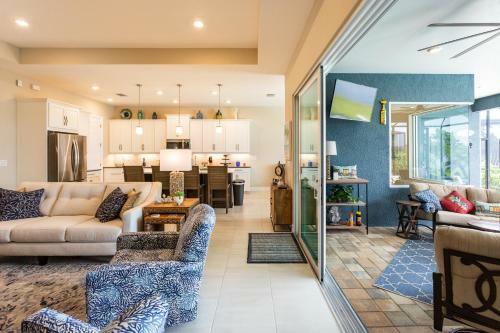 Vernazza Vacation Rental In Naples Reserve