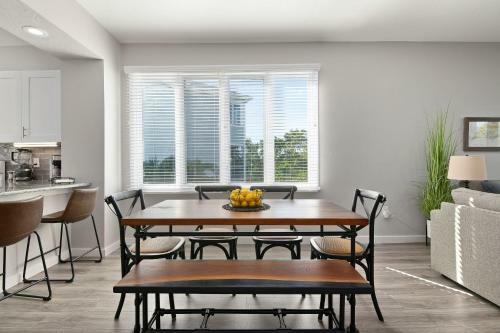 Spacious Townhome In Longboat Key Resort Townhouse