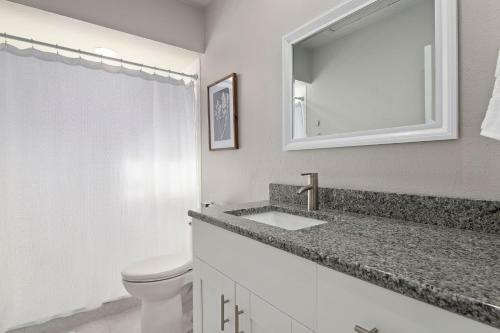 Spacious Townhome In Longboat Key Resort Townhouse