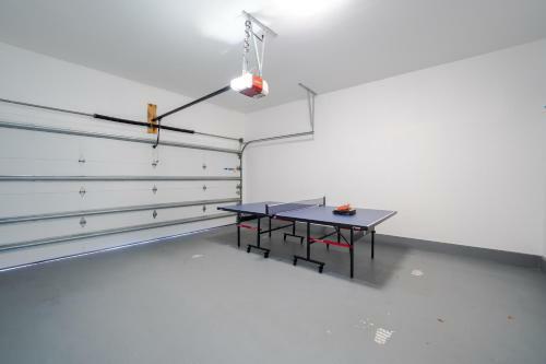 Villa Luxury Condo 4 Beautiful Bedroom Great Location!