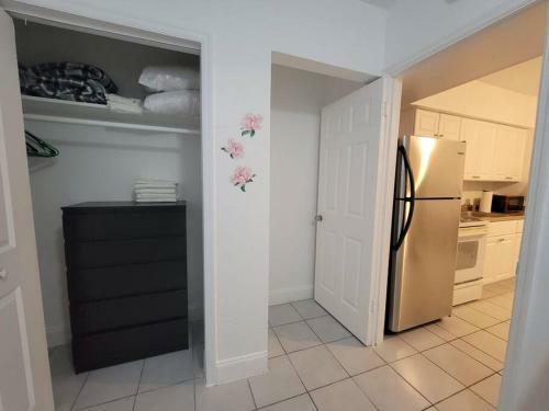 Lovely 1-bedroom Apartment In Hollywood Fl