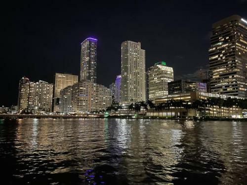 Elegant Brickell Apartment