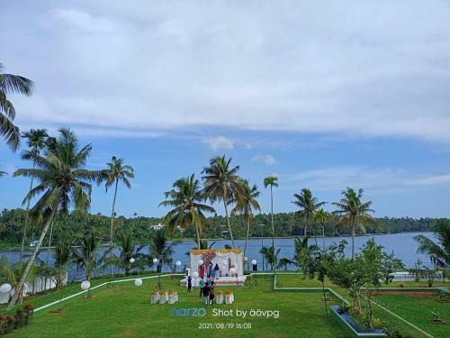 Bed & Breakfast Ashtamudi Lake Garden Resorts