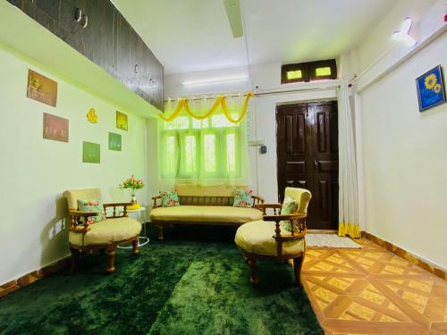 Hostal White Hill Rest (Guest House & Homestay)