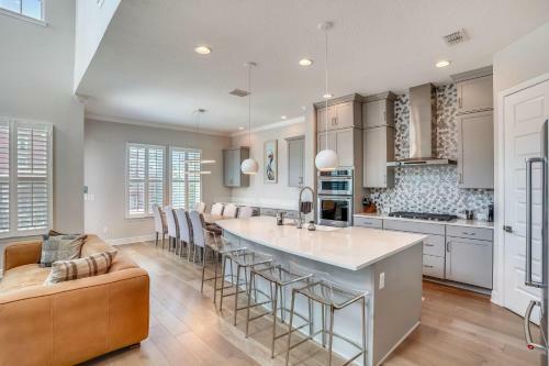 Redington Townhouse- Beach Luxury, Amazing Location